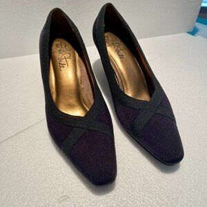 Life Stride Silvia Black Fabric High Heel Size 9